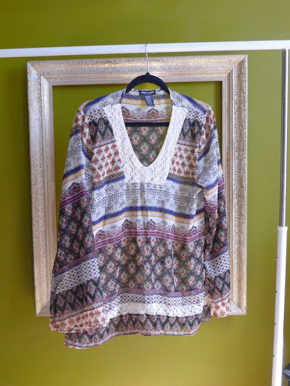 About a Girl, XL, NWOT, Woman's Sheer, Paisley Blouse, Ivory Embroidery